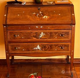 Elegante secrétaire intarsiato del ‘900