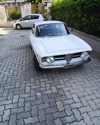 Alfa Romeo GT Junior Scalino 1300