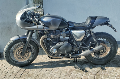 Bonneville T120 Black