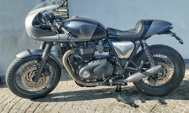Bonneville T120 Black