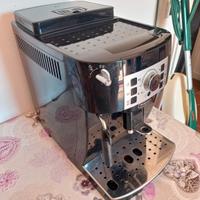 Macchina da caffè de Longhi Magnifica s