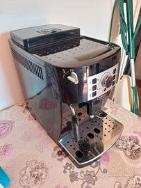 Macchina da caffè de Longhi Magnifica s