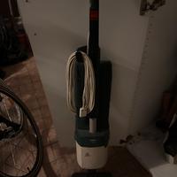 Aspirapolvere folletto