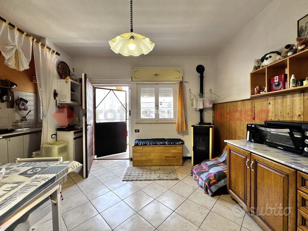 Apartment in Castelletto sopra Ticino, Novara - Vista 2