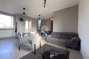 VILLA A SCHIERA A CASALE CREMASCO-VIDOLASCO