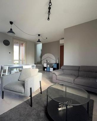 VILLA A SCHIERA A CASALE CREMASCO-VIDOLASCO