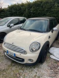 Mini cooper  D   2010