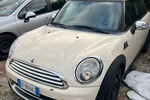 Mini cooper  D   2010