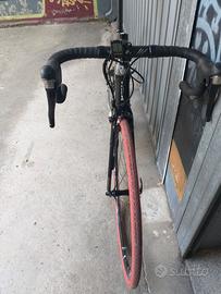 TREK IN CARBONIO