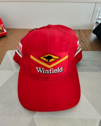 cappello Ferrari 