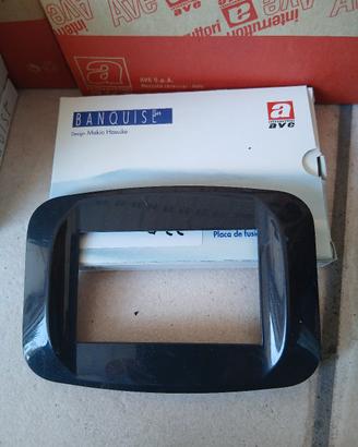 Placche per interruttore Ave 12x9 plastica 