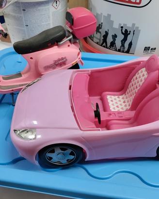 macchina e lo scooter Barbie 