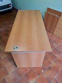 scrivania da ufficio