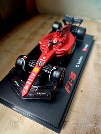 Modellino Ferrari F1-75 Leclerc Burago con teca