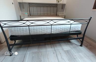 STRUTTURA LETTO IN FERRO 