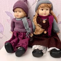 Coppia di bambole di porcellana