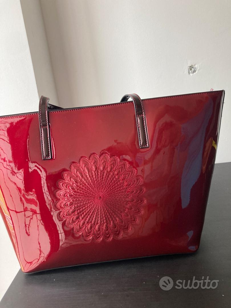 Borsa Desigual vernice Bordeaux - Abbigliamento e Accessori In vendita a  Milano