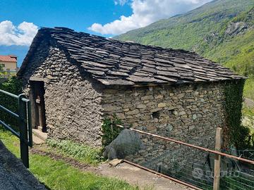 Casa indipendente da ristrutturare a Novalesa