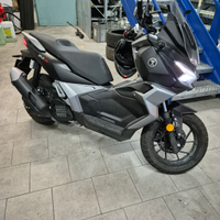 Scooter 125 adv voge