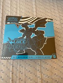 pokemon set allenatore fuori classe luce nera etb