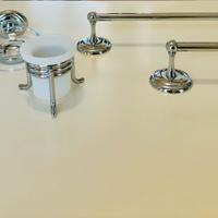 Set accessori bagno cromati