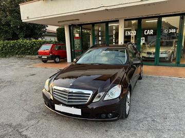 Mercedes-benz E 220 E 220 CDI BlueEFFICIENCY Execu