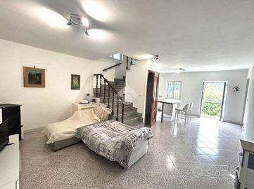 CASA INDIPENDENTE A SERRA RICCÒ