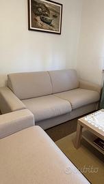 2 divani beige in tessuto