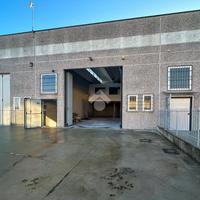 CAPANNONE A SESTO ED UNITI