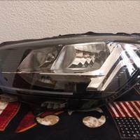 Faro proiettore anteriore peugeot 208 II.