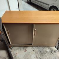 Mobili ufficio Armadi banco metallico basso