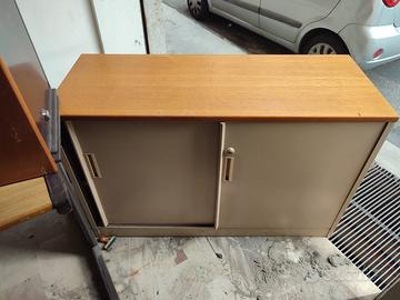 Mobili ufficio Armadi banco metallico basso