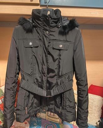 Giubbotto nero trapuntato, invernale