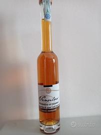 Bottiglia Grappa Acquavite di vino in barrique 