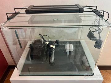 Acquario 45 litri completo di tutto