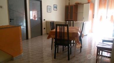 Appartamento ammobiliato zona Ss Crocifisso