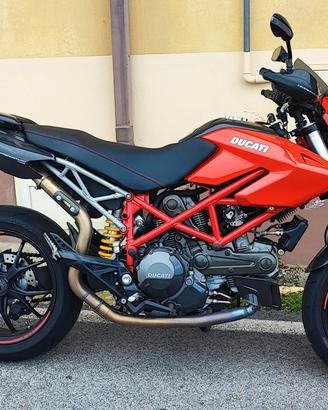 Ducati Hypermotard 796