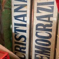 Insegna vintage ( democrazia cristiana) da coll