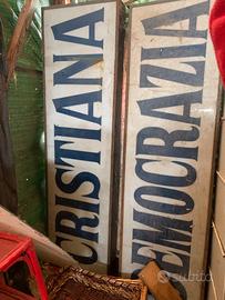 Insegna vintage ( democrazia cristiana) da coll