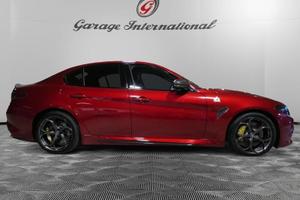 Alfa Romeo Giulia 2.9 V6 Bi-Turbo AT8 QV CENT...