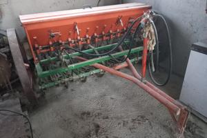 Seminatrice idraulica Esperia da mt 2,25 x 13 file