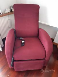 Poltrona relax per anziani reclinabile con motore