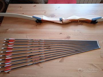 ARCO SCUOLA IN LEGNO, FRECCE, ACCESSORI E PAGLIONE