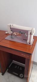 Macchina da cucire anni 70