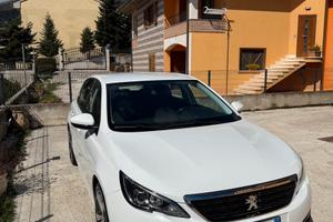 Peugeot 308 1.2 puretech 2020