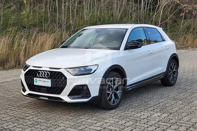 AUDI A1 citycarver 35 TFSI Admired