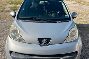 Peugeot 107 5p Automatica - Città e Neopatentati
