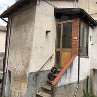 Casa indipendente arredata con mansarda e giardino