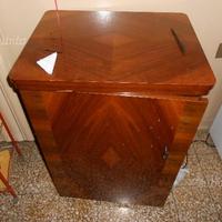 Macchina da cucire, mobiletto con marmo, specchio
