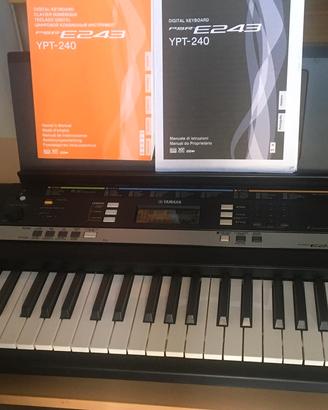 Tastiera YAMAHA PSR-E243
